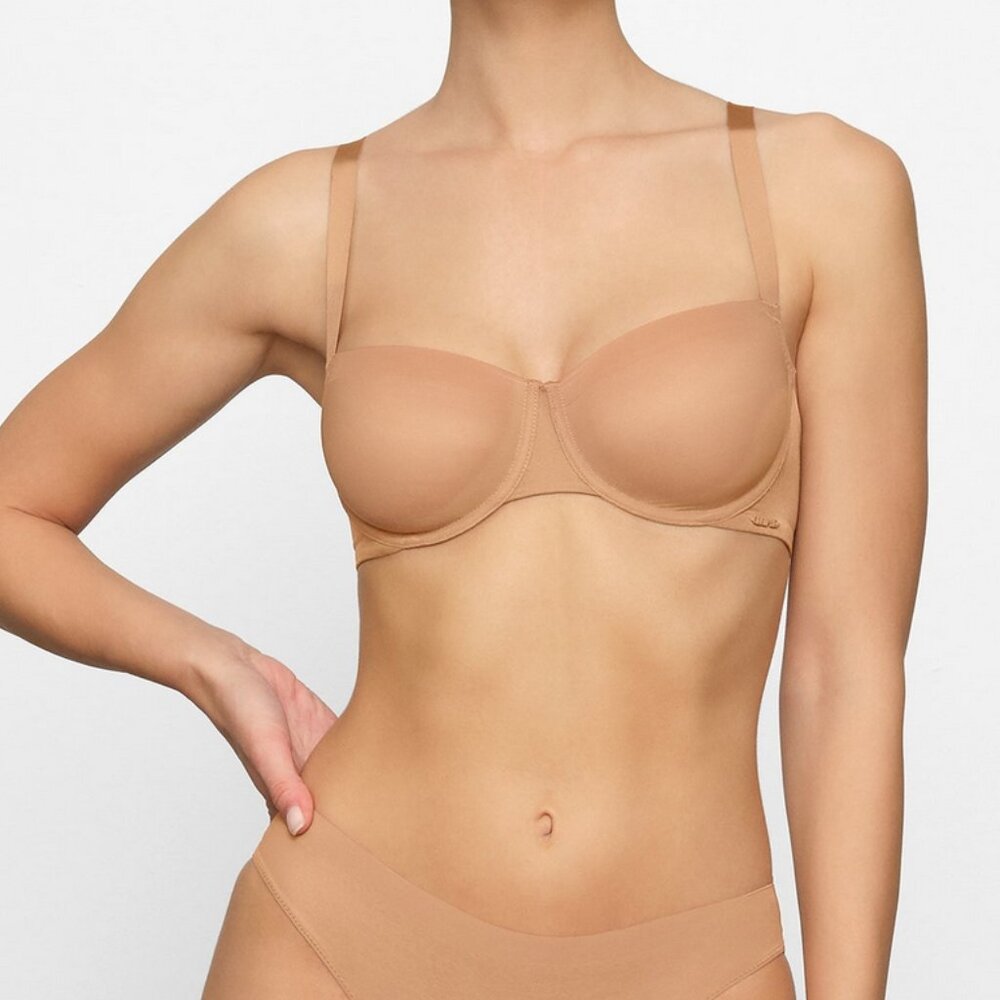 Skims No Show Molded Unlined Balconette Bra